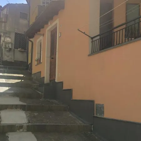 Semesterbostad Etna *